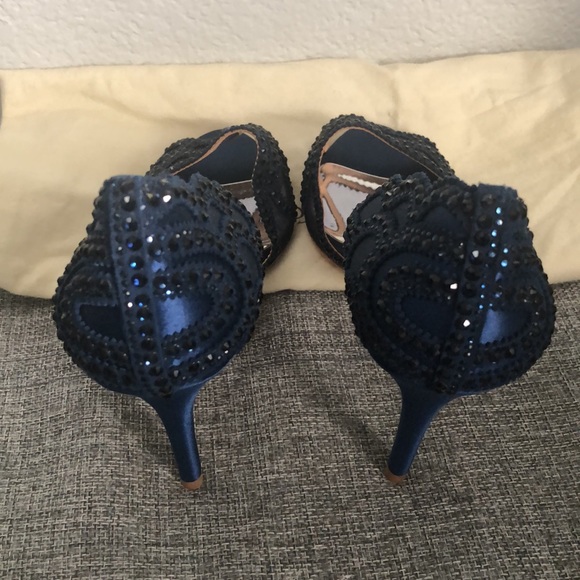 NWT Badgley Mischka Marla Navy Blue Evening Heels Size 7 US - Picture 4 of 9